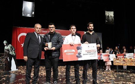 Ata’ya Özlem Şiir Okuma Yarışması’nda Duygulu Anlar Yaşandı