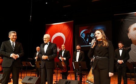 Büyükşehir Atatürk’ü “Hasret” konseriyle andı
