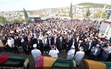 Dilovası yangınında hayatını kaybedenler son yolculuğuna uğurlandı