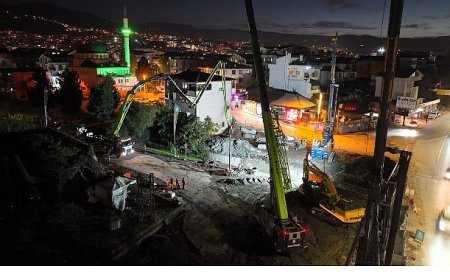 Başiskele Kavşak Projesi’nde ışıklar hiç sönmüyor