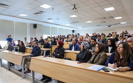 “KTO Karatay Üniversitesi’nde İhracat Uzmanlığı Eğitim Programının Kapanış Oturumu Gerçekleşti”