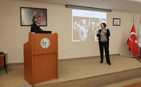 EÜ’de Cumhuriyet döneminde sağlık politikaları konuşuldu