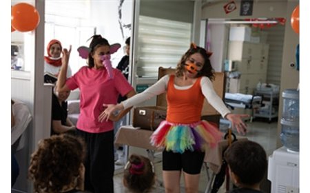 İzmir Şehir Tiyatroları’nın “Sanat İyileştirir” projesi sürüyor