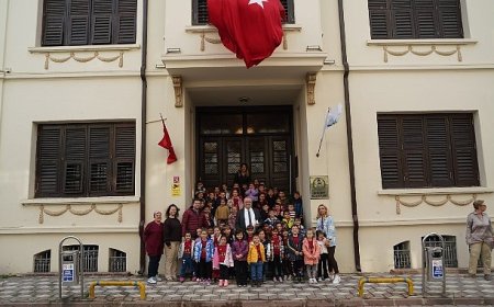 Edremit Belediyesi Atatürk Kültür Evi’ne ziyaretçi akını