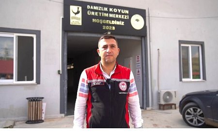 Aliağa’da Üreticiye Destek Sürüyor: Hibeli Koyun ve Koçlar Üreticilere Teslim Edildi