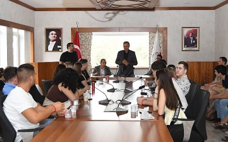 Erasmus öğrencilerinden Başkan Vekili Bilici’ye ziyaret