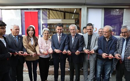 Bayraklı Belediyesinden eğitimde fırsat eşitliğine dijital destek