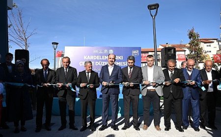 Başkan Altay Yunak’a Kazandırılan Parkın Açılışını Yaptı, Gençlerle Buluştu