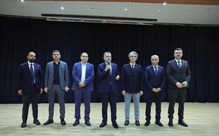 Başkan Vekili İbrahim Akın belediye personeli ile buluştu