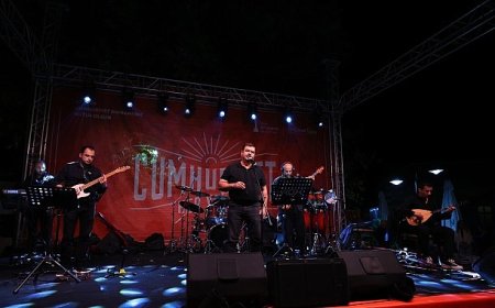 Efes Selçuk’ta 29 Ekim Gururu: Cumhuriyet Coşkusu Meydanlara Taştı