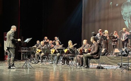 Bakırköy’de Cumhuriyet Coşkusu Türk Halk Müziği konserleriyle başladı