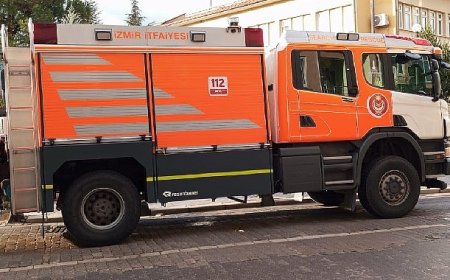 İzmir İtfaiyesi deprem sonrası destek için Sındırgı’da