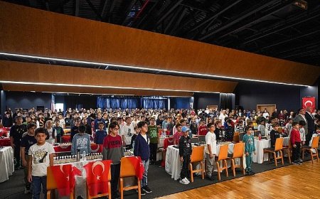 Beylikdüzü’nde 29 Ekim’e Özel Satranç Turnuvası