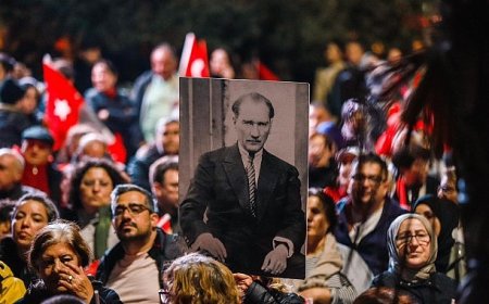 29 Ekim Cumhuriyet Bayramı, 102. yılında Burhaniye’de ilk günkü coşku ile kutlanacak.