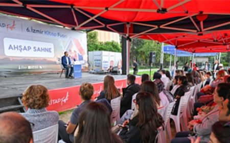 Ahmet Ümit İZKİTAP’ta yeni romanından ipuçları verdi