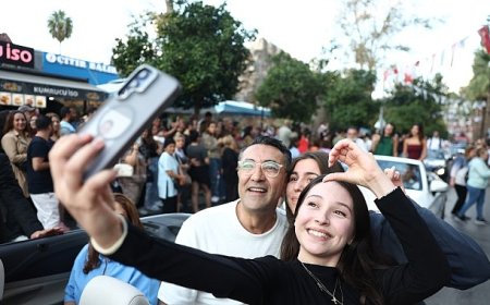 Antalya Altın Portakal Film Festivali’nde geleneksel kortej coşkusu