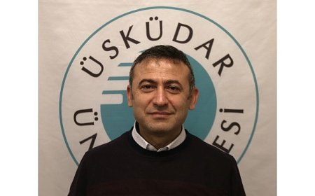 Uzmanı uyarıyor! Öğrenciler korsan ödev ve tez sitelerinden uzak dursun!