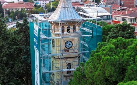 Büyükşehir’den İzmit Saat Kulesi’nde titiz çalışma