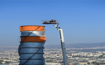 İzmir İtfaiyesi’nden baş döndüren kurtarma operasyonu