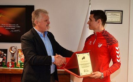 Örnek hakemden Başkan Gerenli’ye ziyaret