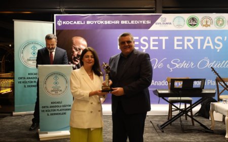 “Bozkırın Tezenesi” Kocaeli’de türkülerle anıldı