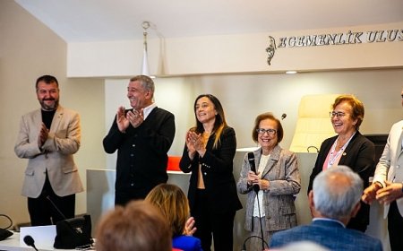 Güzelbahçe Belediyesi 3. Yaş Üniversitesi Yeni Döneme Coşkuyla Başladı