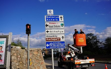 Kocaeli Stadı’nın yeni isim tabelaları monte edildi