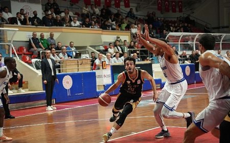 Konya Büyükşehir Zirve Takibini Sürdürdü