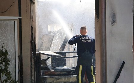 Antalya İtfaiyesinin hızlı müdahalesi felaketi önledi