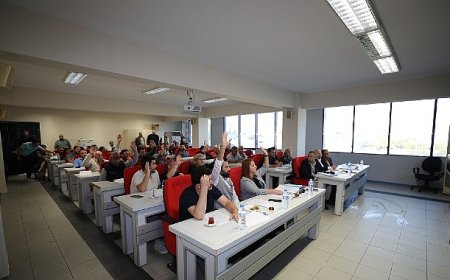 Menderes’te Bütçeye Onay