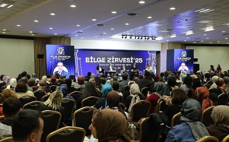 Konya Büyükşehir “Uluslararası BİLİMUM Geleceğin Eğitimi Zirvesi”ne Ev Sahipliği Yaptı