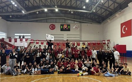 Gölcük Belediyespor Erkek Voleybol Takımı Galibiyetle Başladı