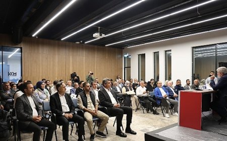 Milletvekili Çakır’dan okuyucularına şiir dinletisi