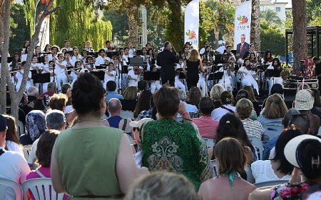 Kemer’de sokak hayvanları yararına üçüncü konser