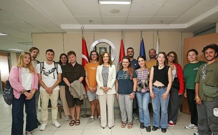 Karşıyakalı öğrencilere uluslararası eğitim desteği