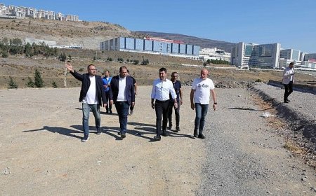 Başkan Önal’dan Saha Mesaisi – Başkan Önal Mahallelerde projeleri inceledi, vatandaşlarla buluştu