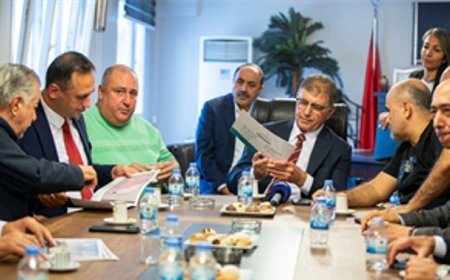 Başkan Tugay Ayakkabıcılar Sitesi esnafını ziyaret etti