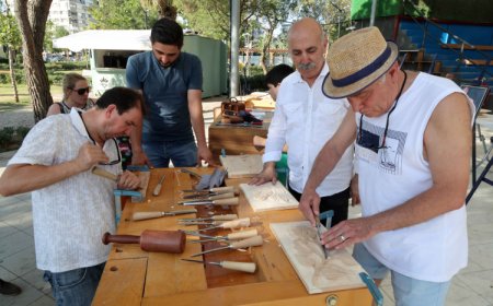 İzmir Karabağlar’da ahşap oymacılığı yeniden hayat buluyor