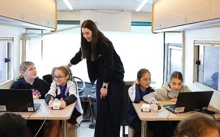 Deniztemizturmepa Mavi Nefes Eğitim Otobüsü Ayvalık’ta