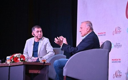 Murathan Mungan Manisa’da Sanatseverlerle Buluştu
