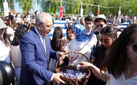 Ege Üniversitesi yeni öğrencilerine şenlikle “Merhaba” dedi
