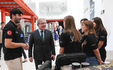 Dokuz Eylül Üniversitesinde ÜNİDES Zirvesi