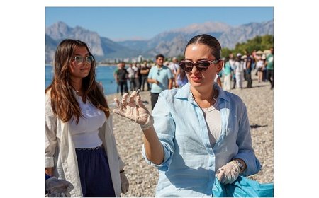 Denizden tekne parçası şezlong ve araç lastiği çıktı