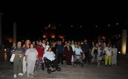 Efes Selçuk Belediyesi’nden Engelsiz Bireylere Efes’te Gece Yolculuğu