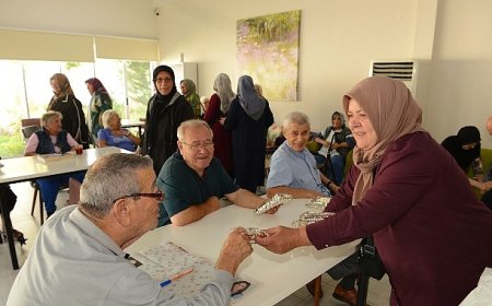 Nilüferli kadınlardan huzurevinde sıcak buluşma