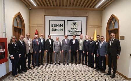 Başkan Altay Bursalı Belediye Başkanlarına Konya Modeli Belediyecilik Çalışmalarını Anlattı