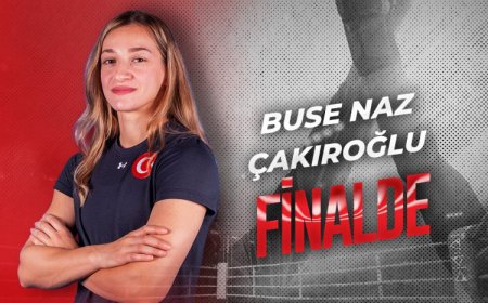 Bir finalde Buse Naz Çakıroğlu’ndan… Dünya Boks Şampiyonası’nda finale yükseldi