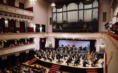 George Enescu Festivali’ne davet edilen ilk Türk orkestrası İDSO alkışlarla yurda döndü