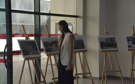 EÜ’de “İzmir’in Kurtuluşu” sergisi sanatseverlerin beğenisine sunuldu