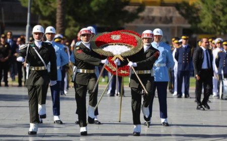 İzmir’in kurtuluşunun 103. yılı coşkuyla kutlandı